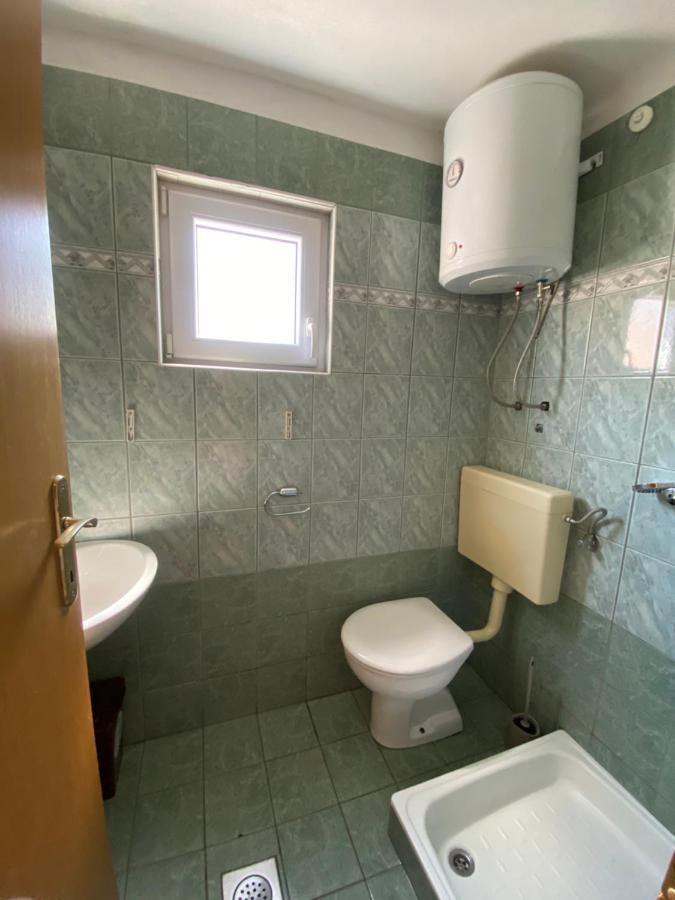 Apartmani Niks Makarska Luaran gambar